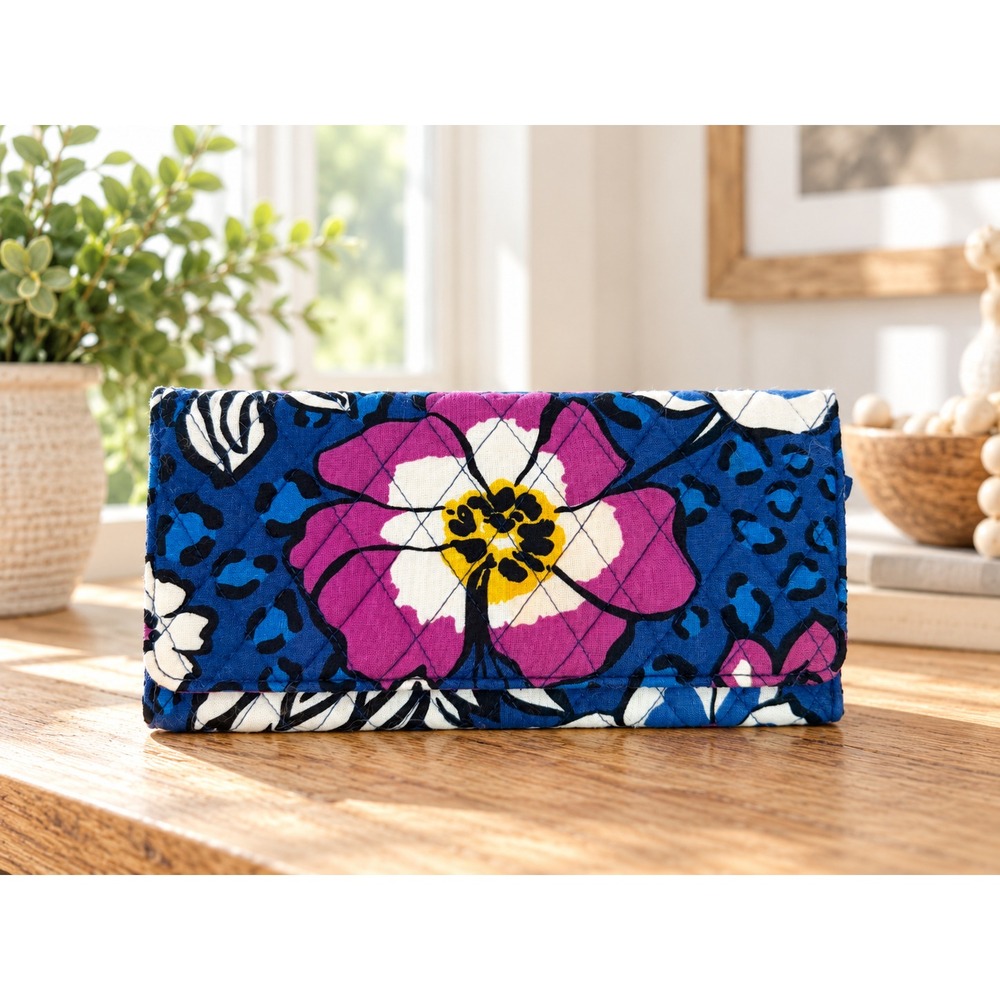 Vera Bradley African Violet Trifold Organizer Wallet Blue Purple Floral Retired